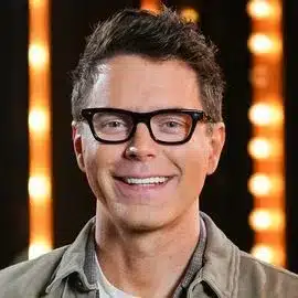 Bobby Bones Headshot